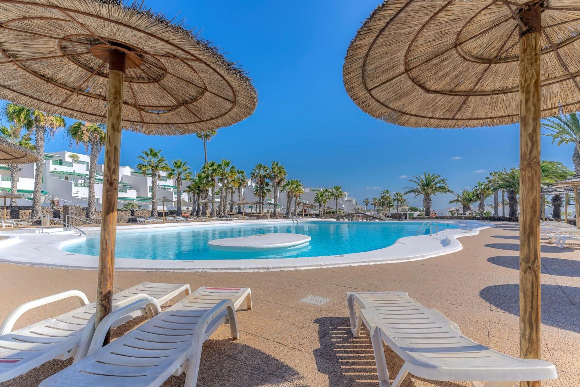 Fantastico Apartamento Con Terraza Y Vistas Al Mar Costa Teguise Exteriör bild