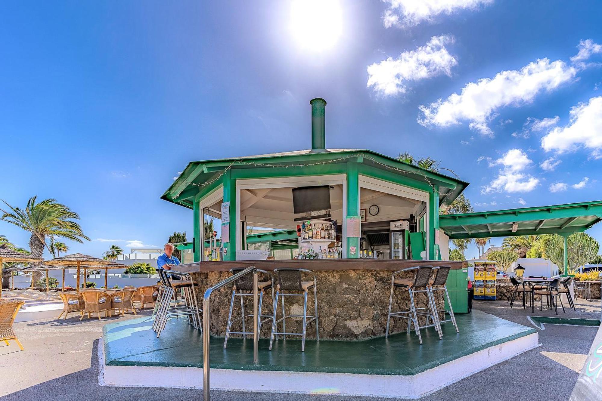 Fantastico Apartamento Con Terraza Y Vistas Al Mar Costa Teguise Exteriör bild
