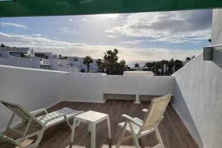 Fantastico Apartamento Con Terraza Y Vistas Al Mar Costa Teguise Exteriör bild